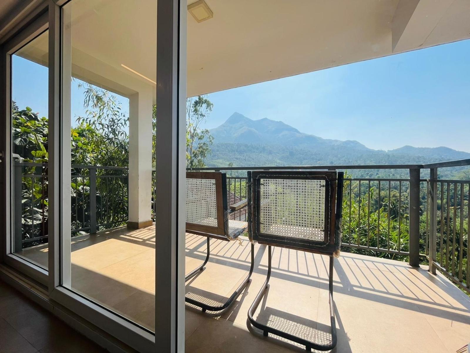 Dazzle Villa Resort Kalpatta Ngoại thất bức ảnh