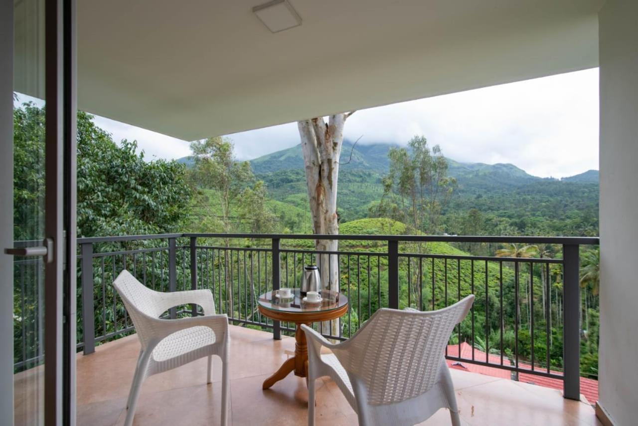 Dazzle Villa Resort Kalpatta Ngoại thất bức ảnh